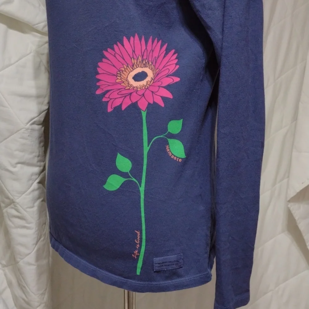 Beautiful blue Life is Good crusher tee, sz XS - Picture 2 of 12